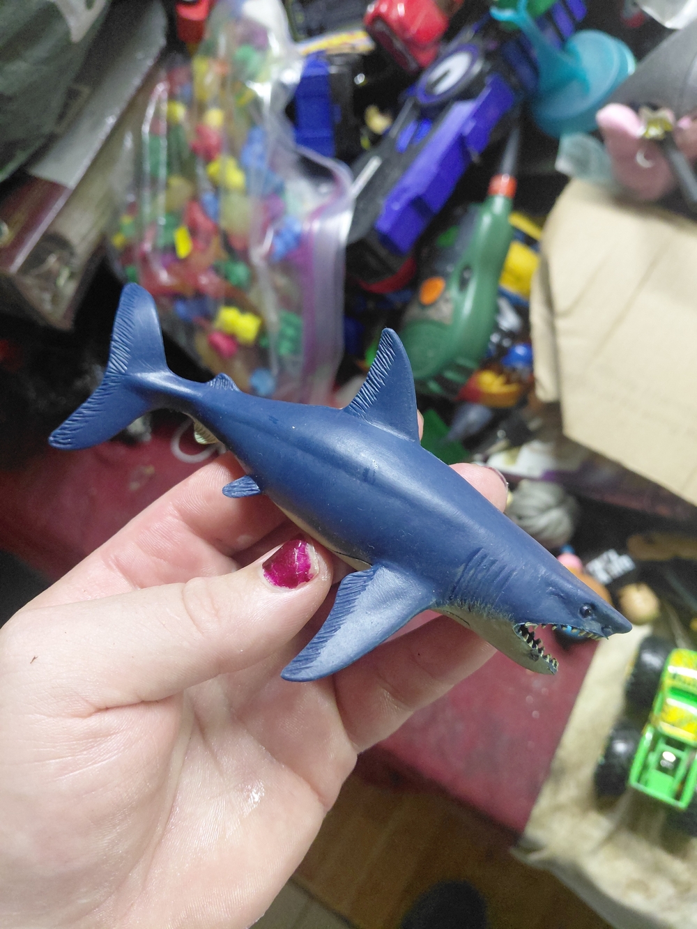 pvc mako shark toy 6" realistic,  wicked mouth and teeth on this baby